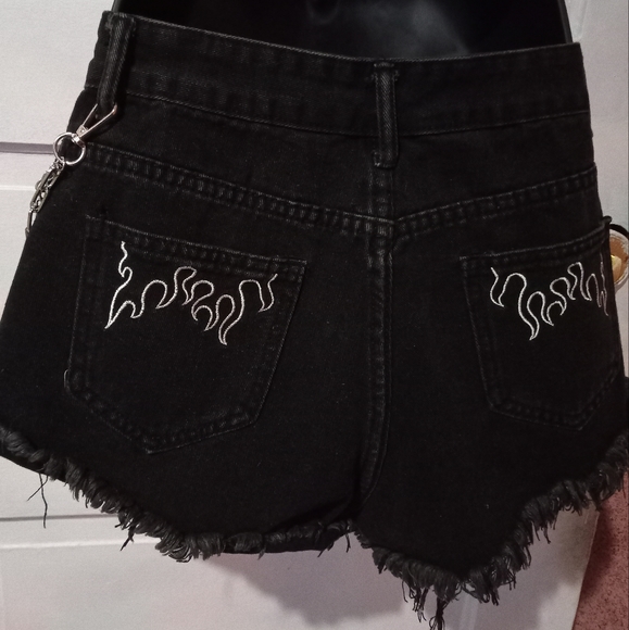 RAGE custom gothic babe OOAK vintage shorts! SOLD - Picture 5 of 9